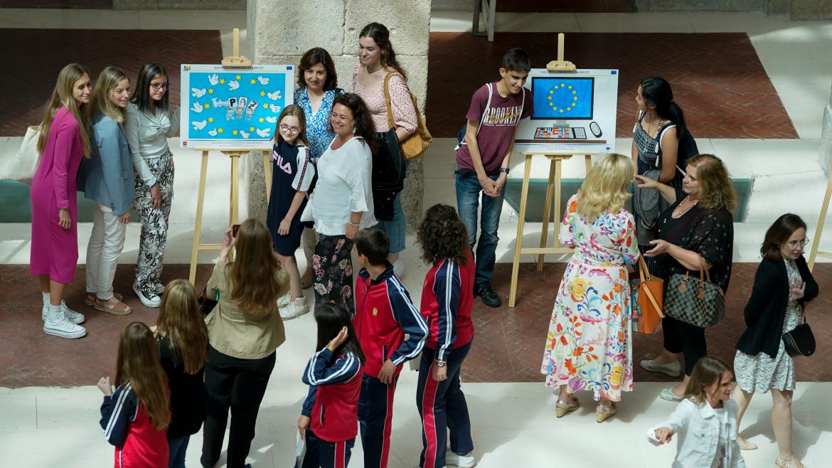 students during the contest