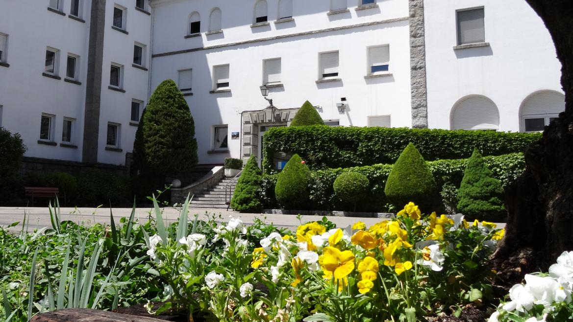El Hospital Guadarrama en primavera