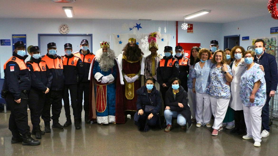 Reyes Magos y Protección Civil en Pediatría del Hospital Universitario Severo Ochoa