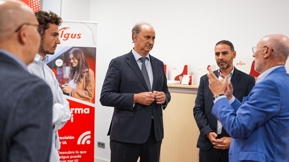 La Comunidad de Madrid aplica una innovadora tecnología para aumentar la conectividad 5G en pequeños municipios y zonas rurales El consejero López-Valverde