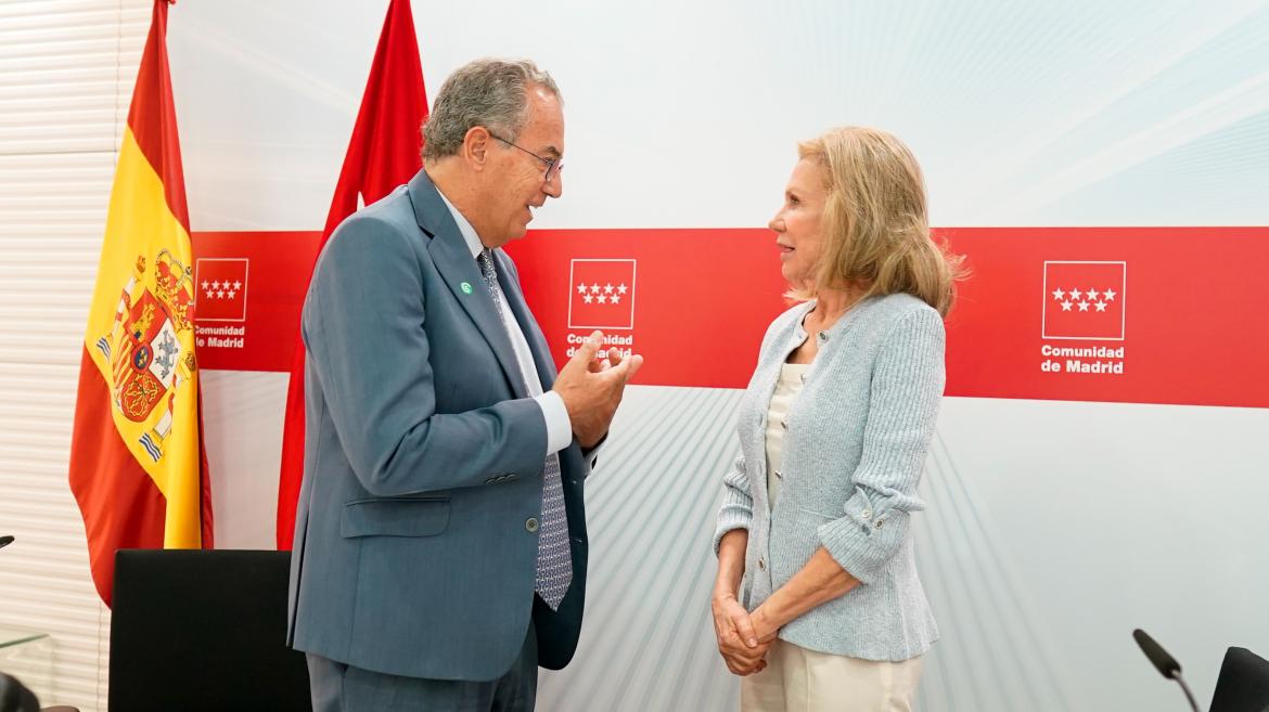 El vicepresidente conversando en el encuentro 