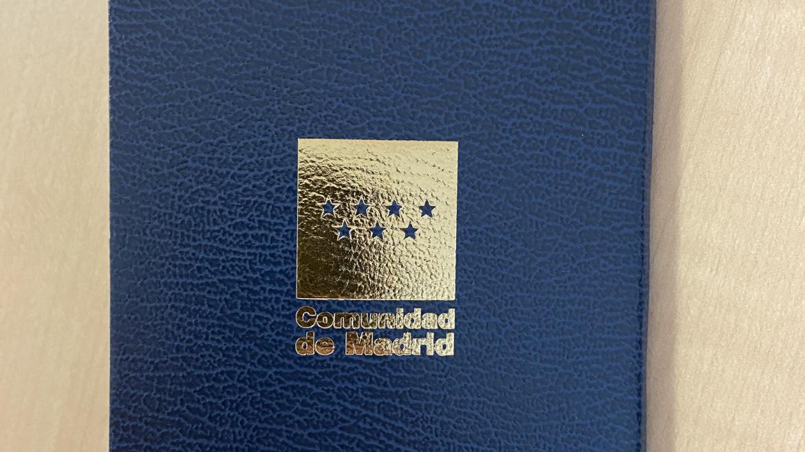 El Pasaporte de los Museos de color azul y con el logo de la Comunidad de Madrid