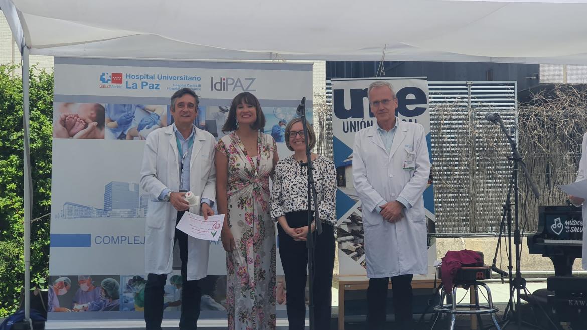 Entrega de premios a los mejores donantes de sangre