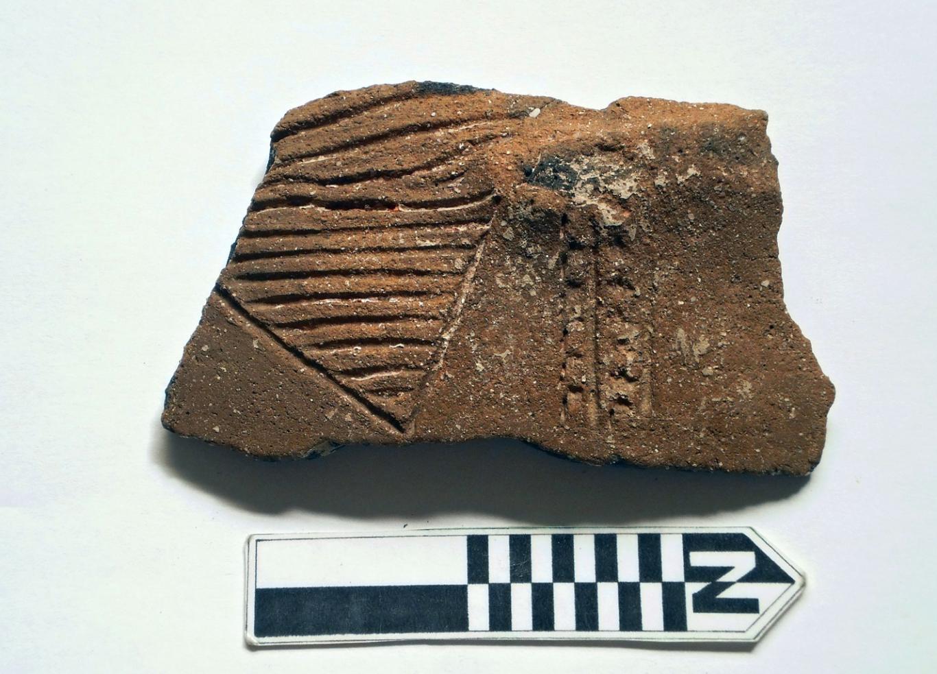 Imagen cerámica neolítica decorada