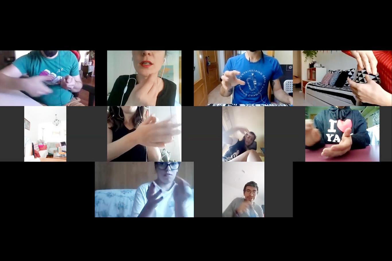 Grupo de gente en una sesión online