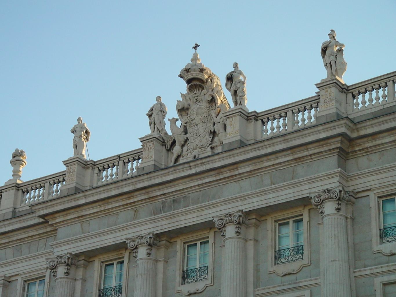 Estatuas del Palacio Real 