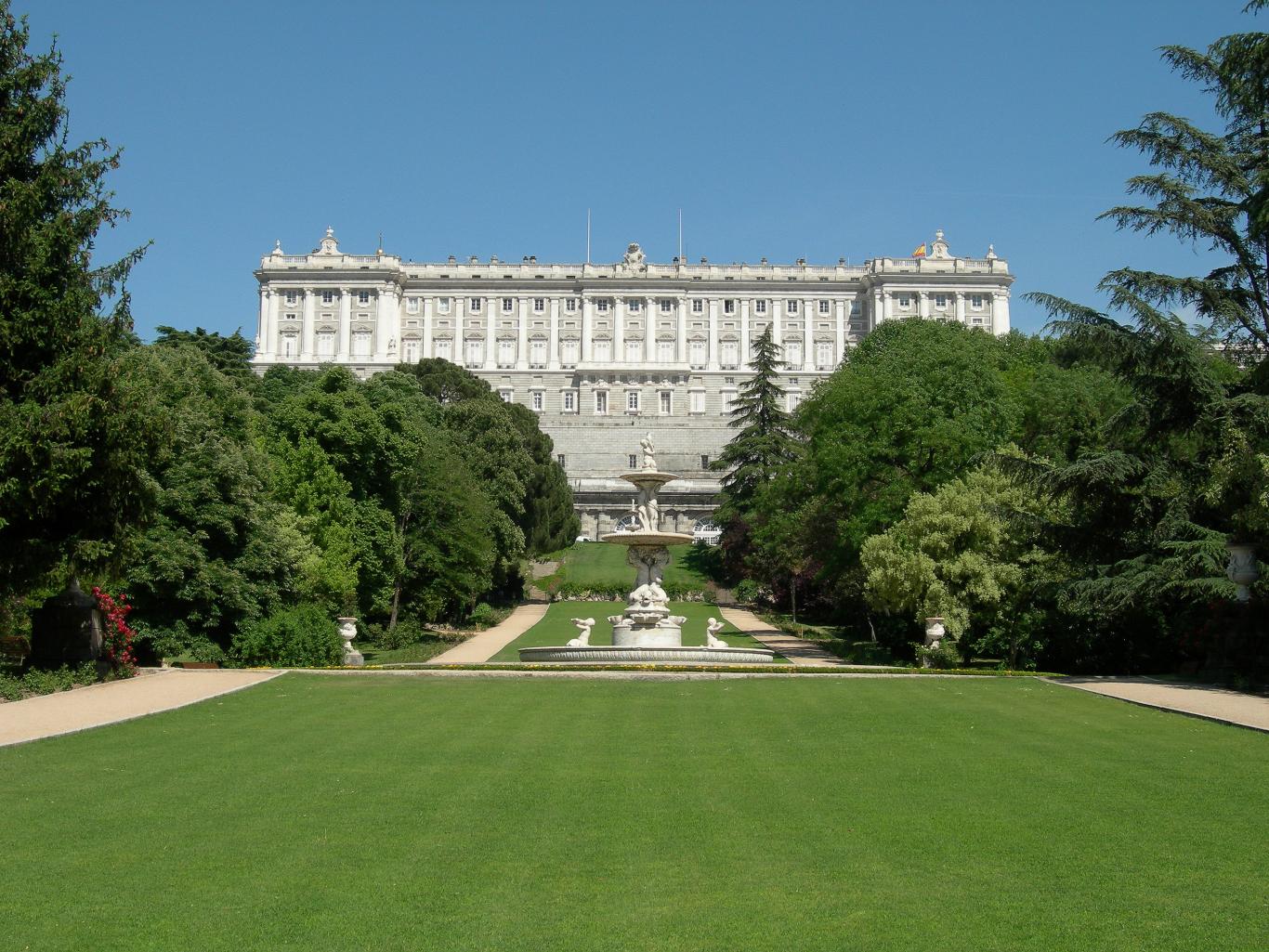 Campo del Moro.Palacio real de Madrid