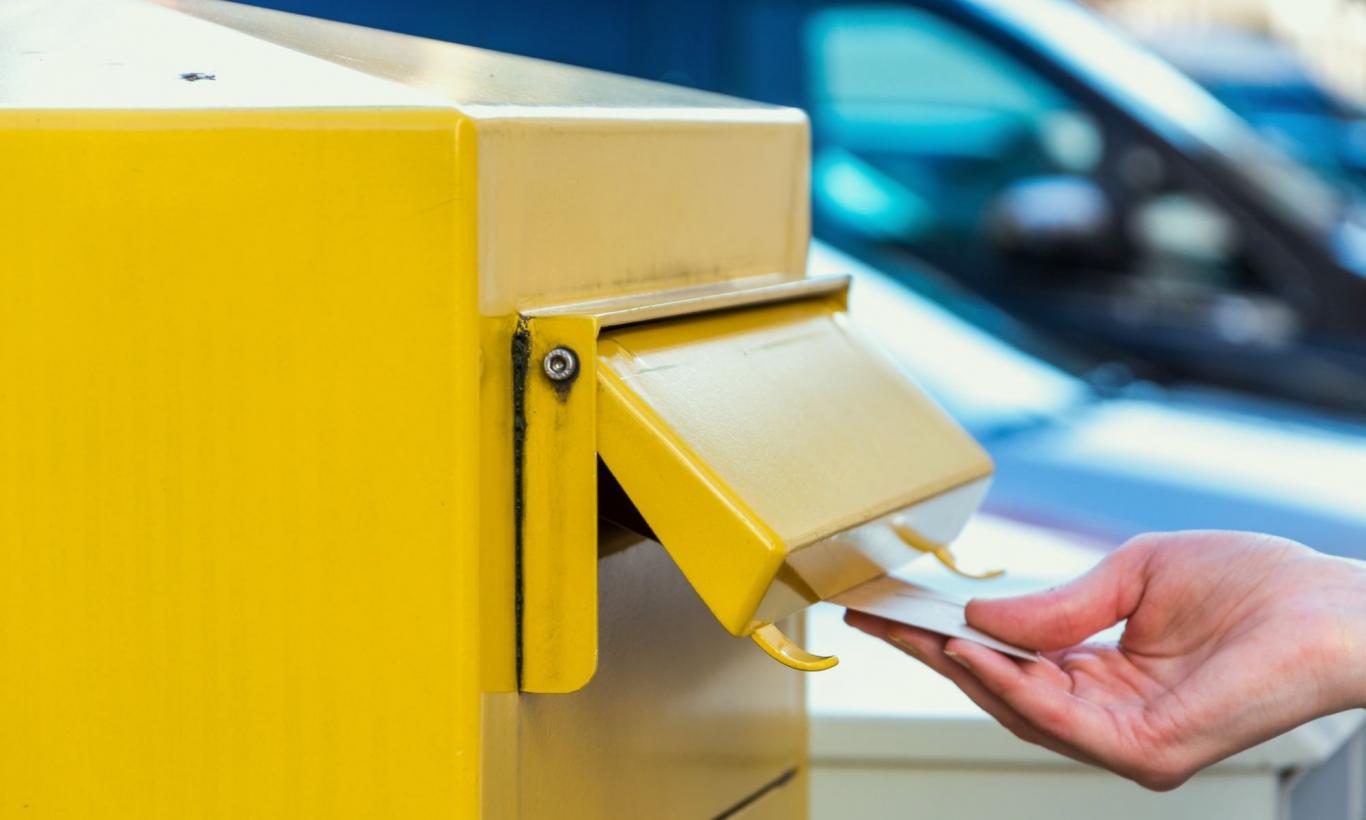 tema servicios postales