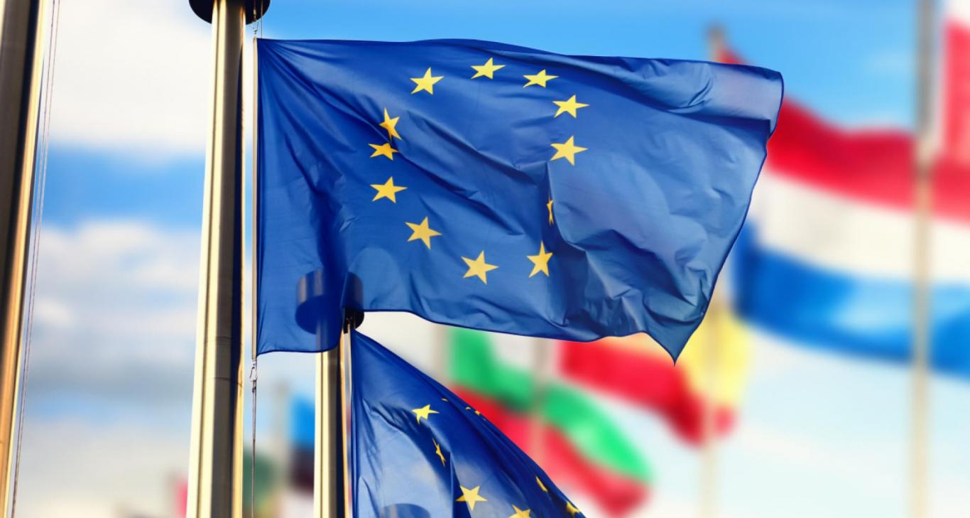 Banderas europeas ondeando