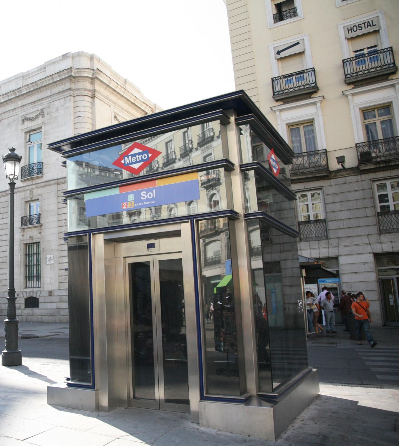 Ascensor de Metro en la Puerta del Sol