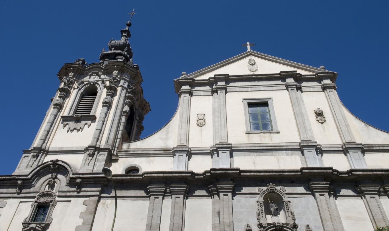 Iglesia parroquial de Benedictinos