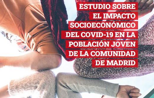 Grupo de jóvenes con los codos unidos y texto estudio covid