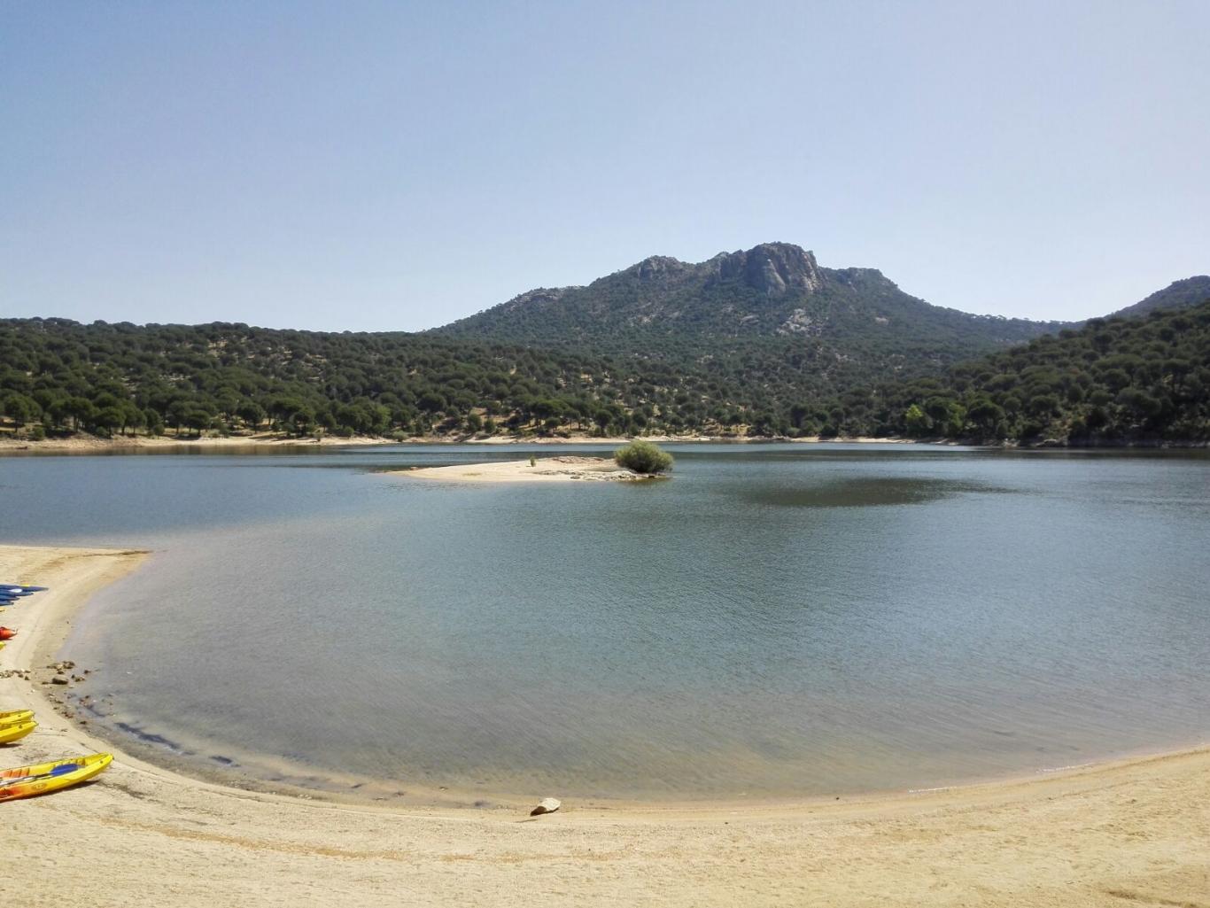 Imagen de la Zona de Baño de Virgen de la Nueva en el Pantano de San Juan