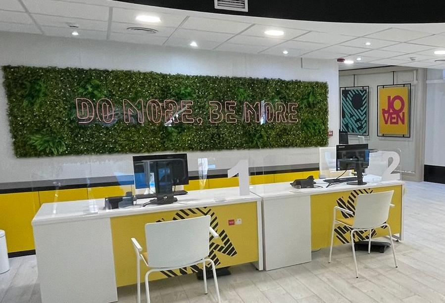 Tive office with furniture