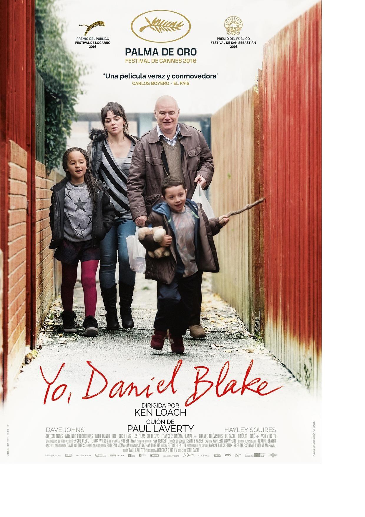 Foto de una familia con dos adultos y dos niños-cartel película Yo, Daniel Blake