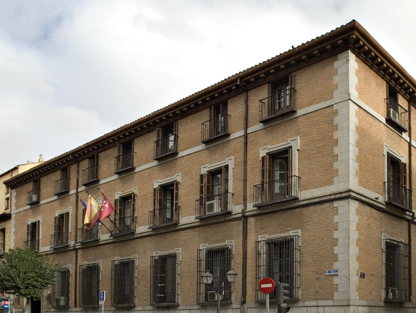 Bauer Palace