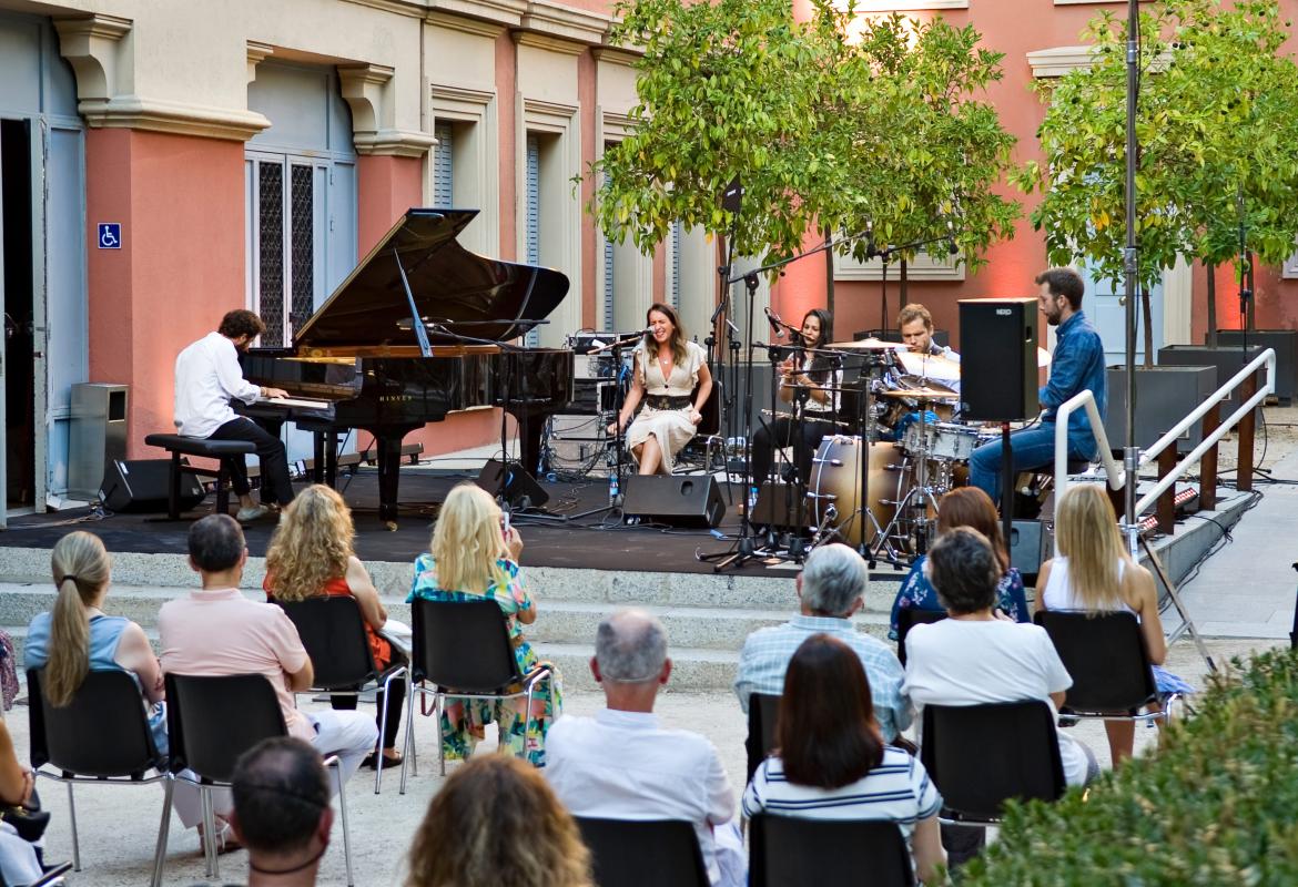 Image of the Concert by Chico Pérez Quinteto in the Palacio del Parque Florido