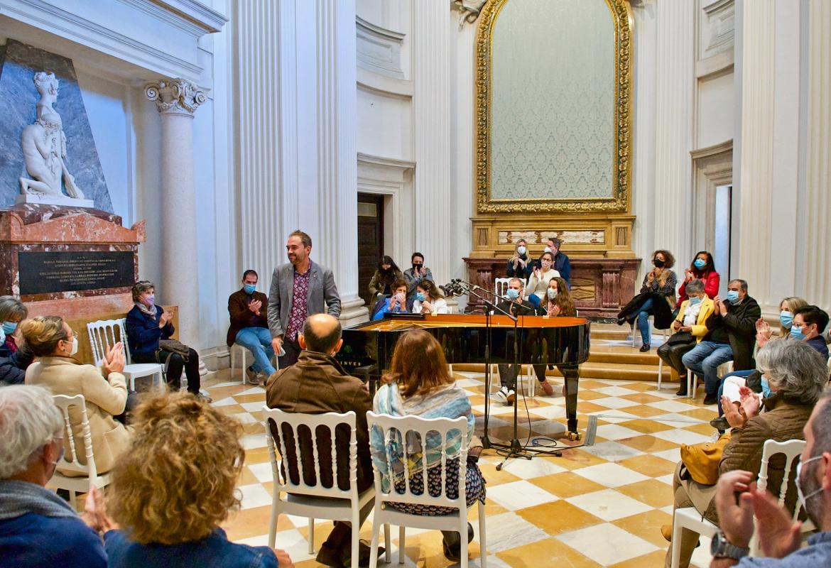 Concierto del pianista Moisés P Sánchez en el Palacio del infante don Luis de Borbón