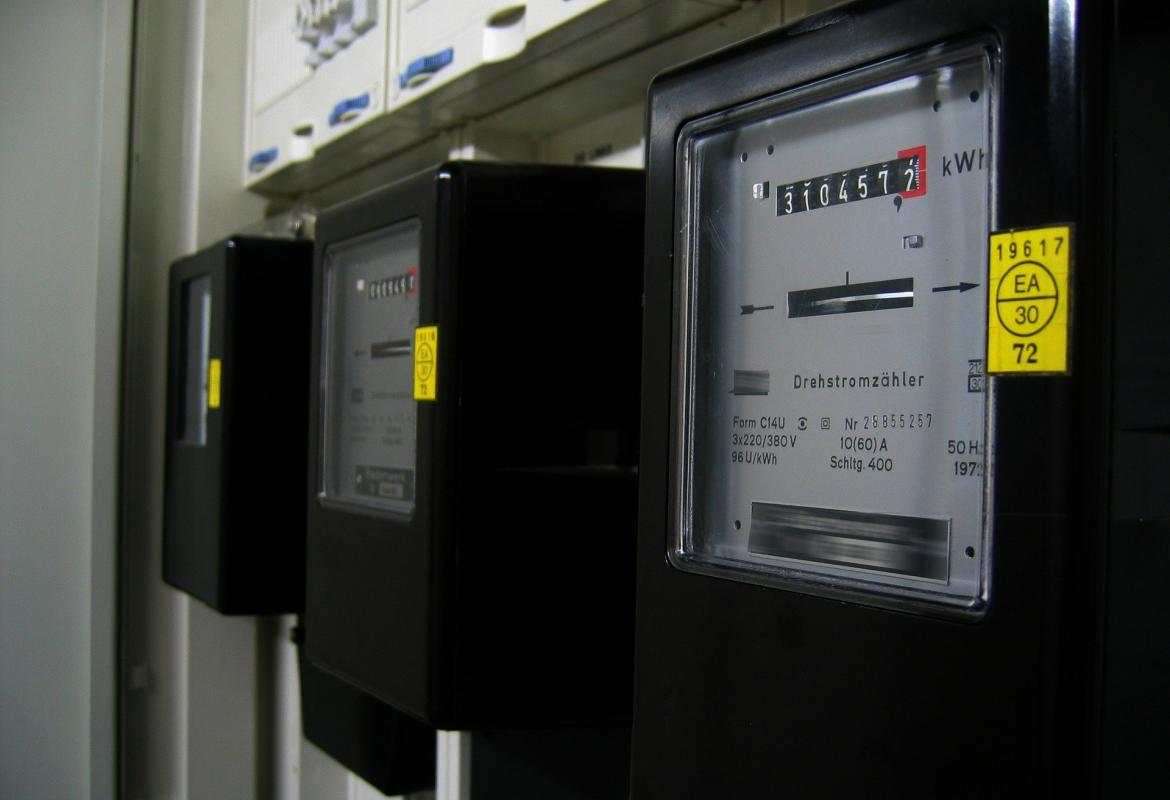 Contadores de luz en un cuarto