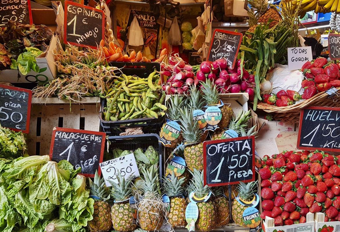 mercado de frutas y verduras