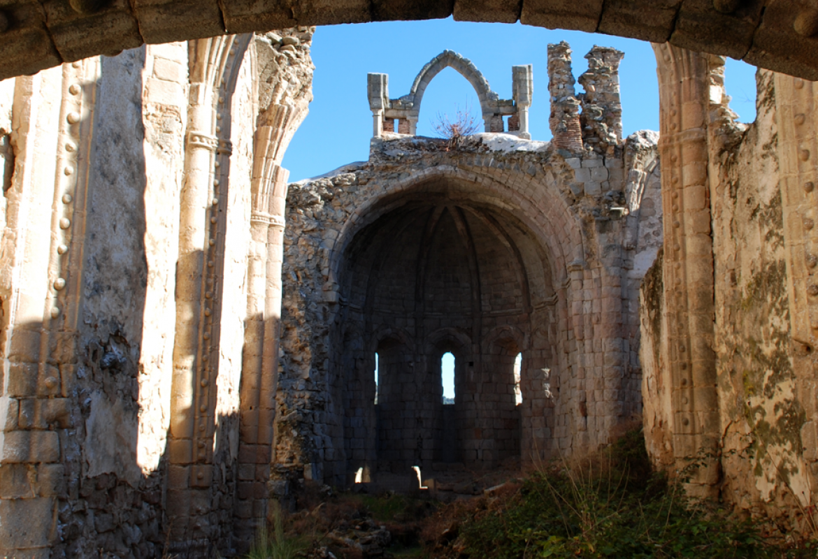 Restauración del ábside y antesacristía del Monasterio de Santa María la Real de Valdeiglesias