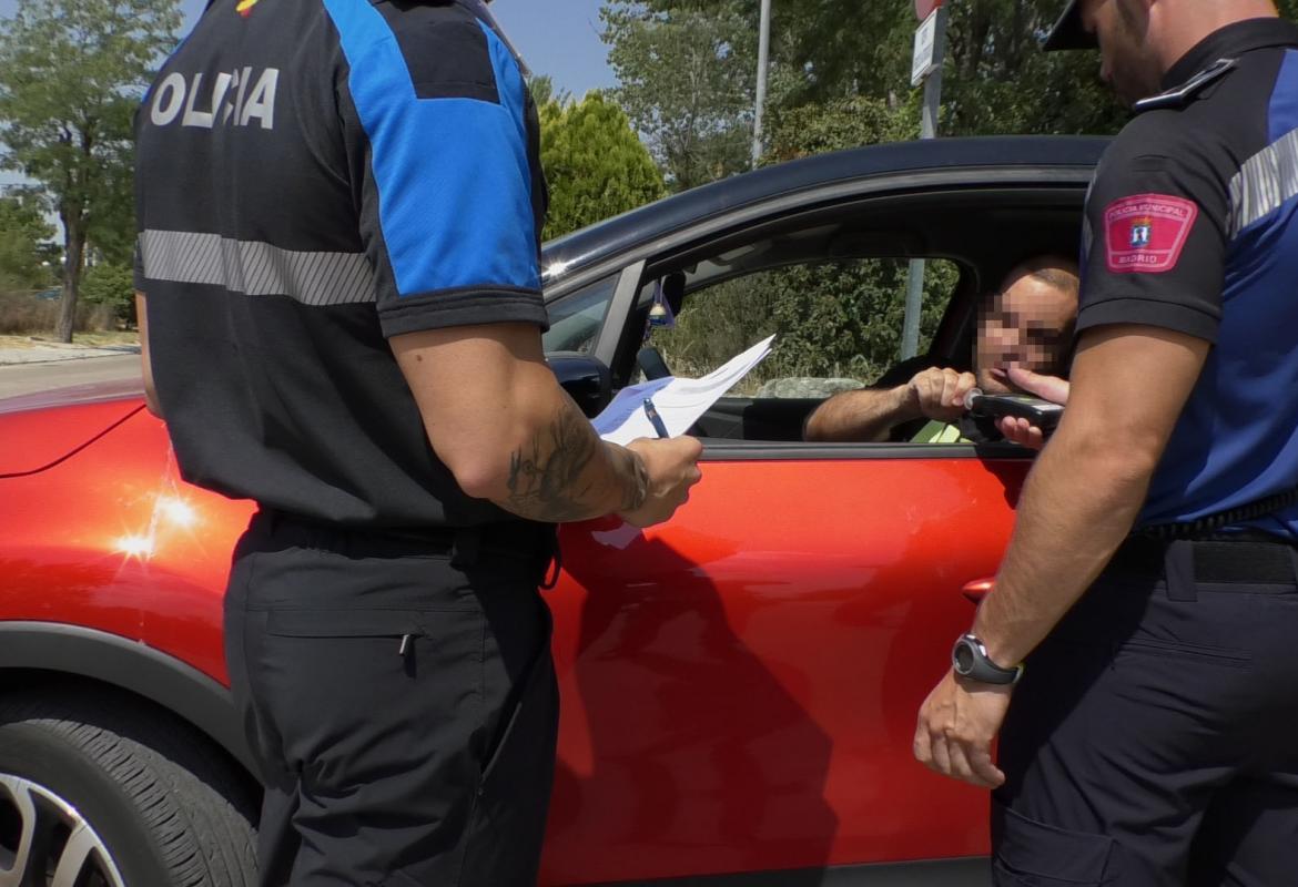 Prácticas de policías locales en control de alcoholemia