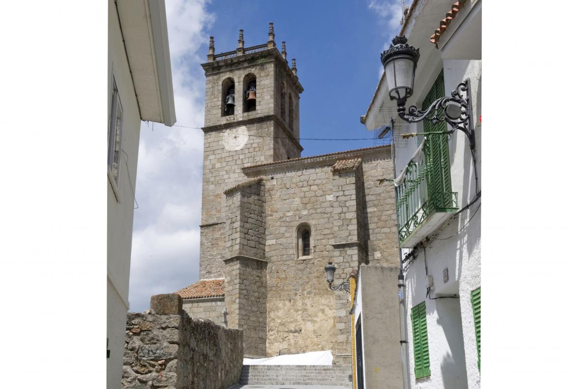 La iglesia parroquial de la Asunción de Nuestra Señora en Robledo de Chavela 