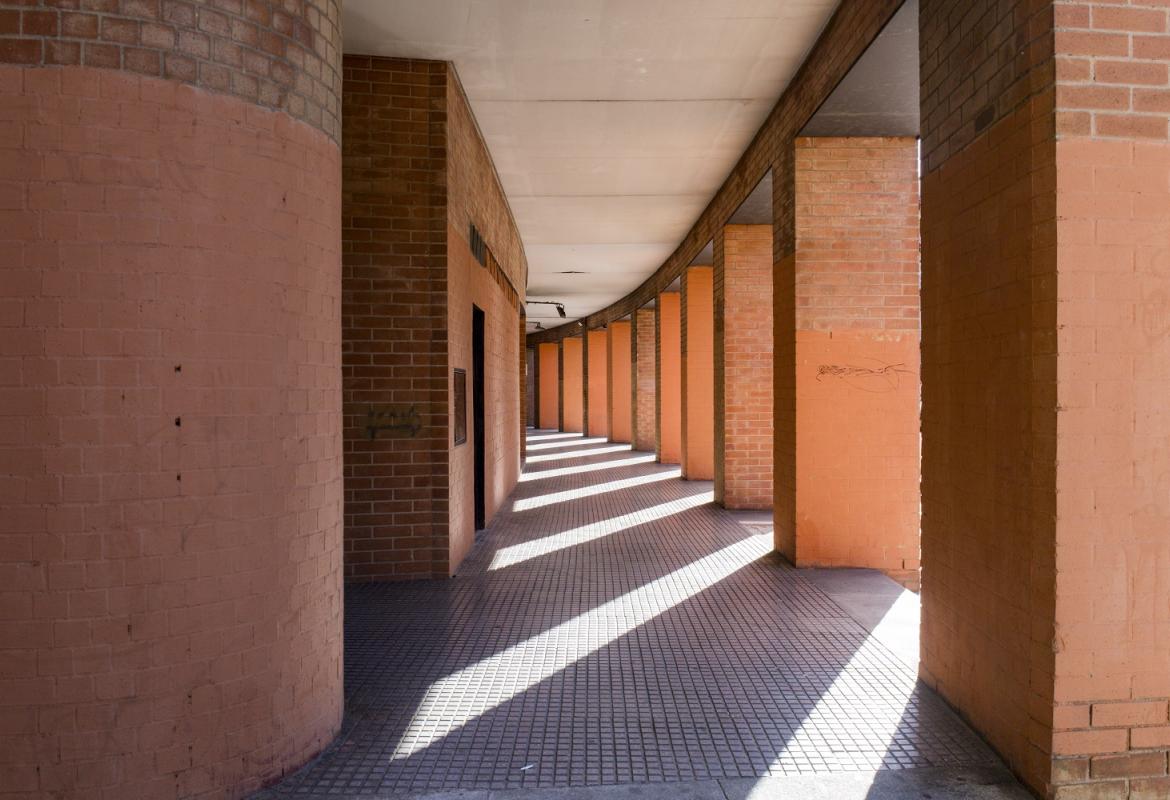 foto soportales de ladrillo